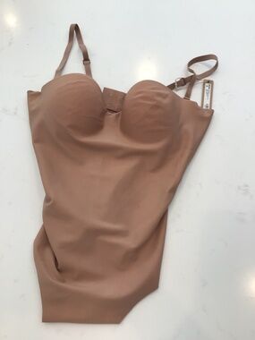 Small Skims Body UNDERWIRE THONG BODYSUIT in Sienna NWT